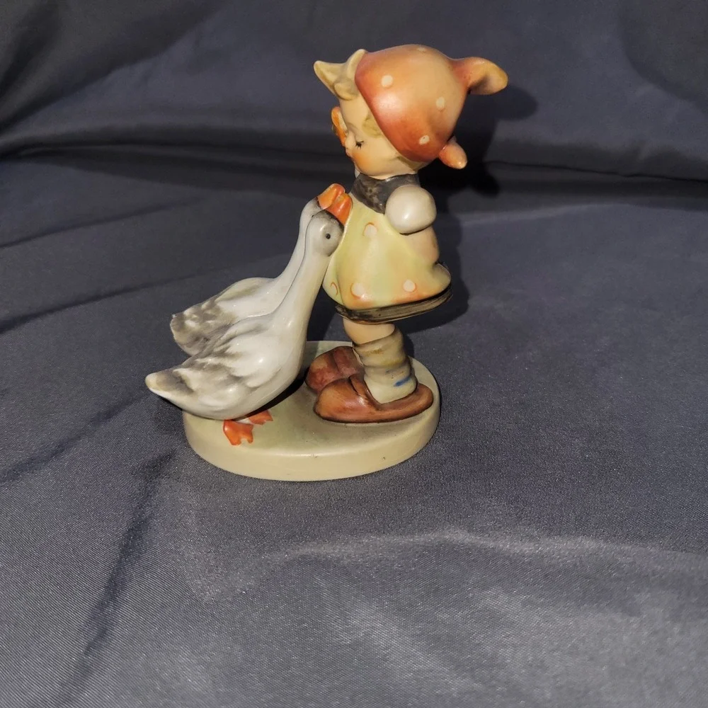 Goebel Hummel Goose Girl Figurine Girl with Geese As Is